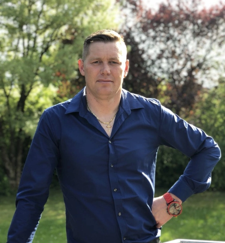 Kontakt Foto
